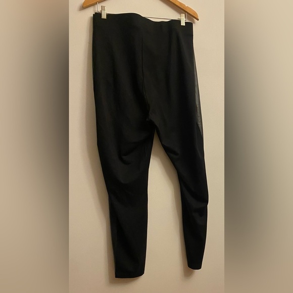 A Brand Women’s Black Faux Leather Leggings SIZE 22-24 BNWOT - Picture 3 of 7